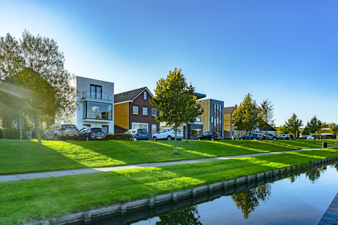 Studentenwijk ontdekken: bruisend leven, geschiedenis en betaalbare kroegen post thumbnail image
